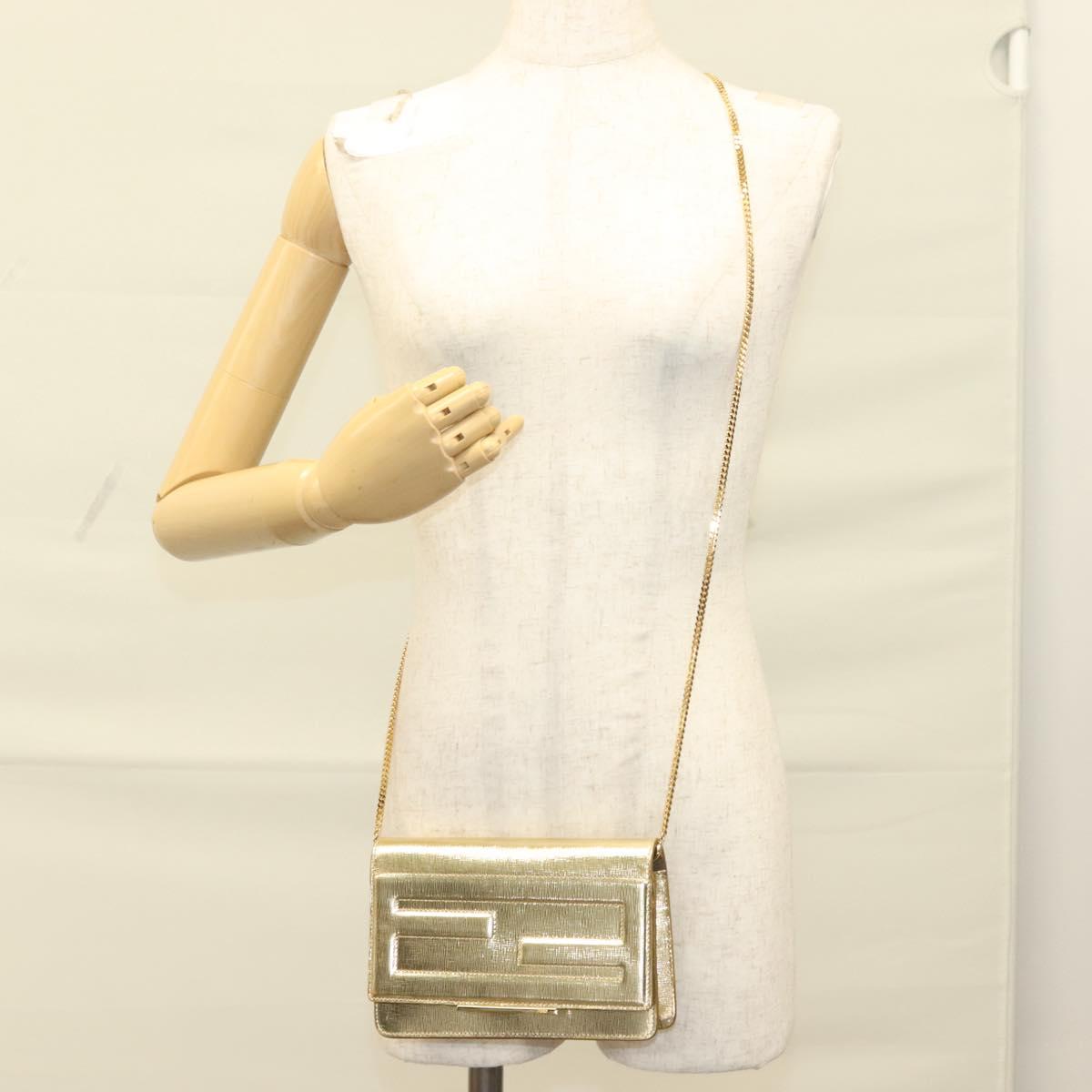 FENDI Chain Wallet Leather Gold Auth 132749