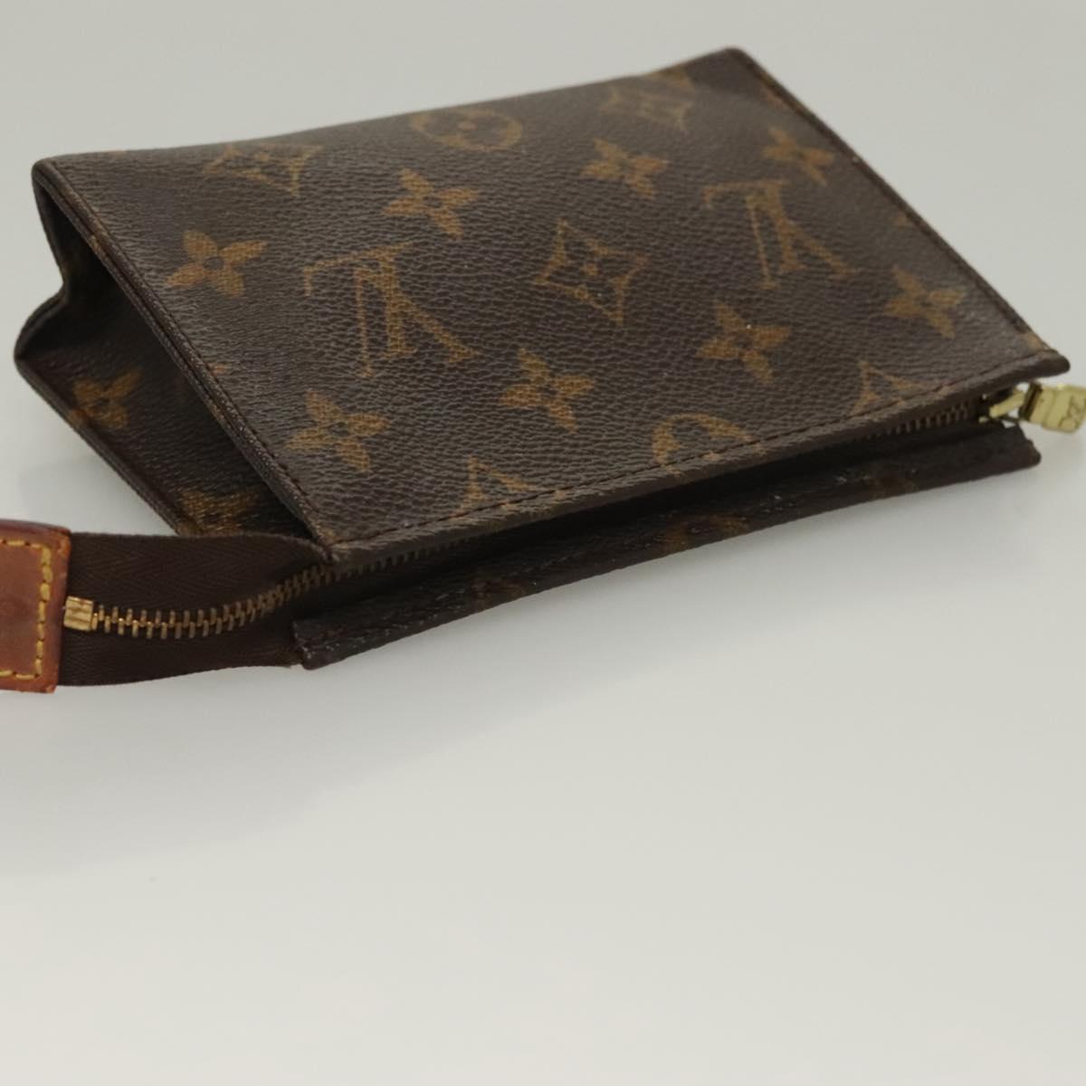 LOUIS VUITTON Monogram Posh Toilette 15 Pouch M47546 LV Auth 132845