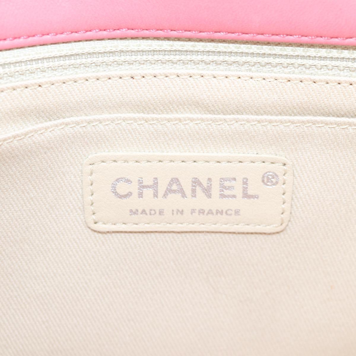 CHANEL Chain Matelasse 25 Shoulder Bag Leather Pink CC Auth 132925SAV