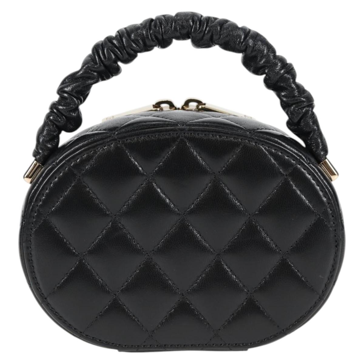 CHANEL Matelasse Pouch Lamb Skin Black Gold CC Auth 132970M