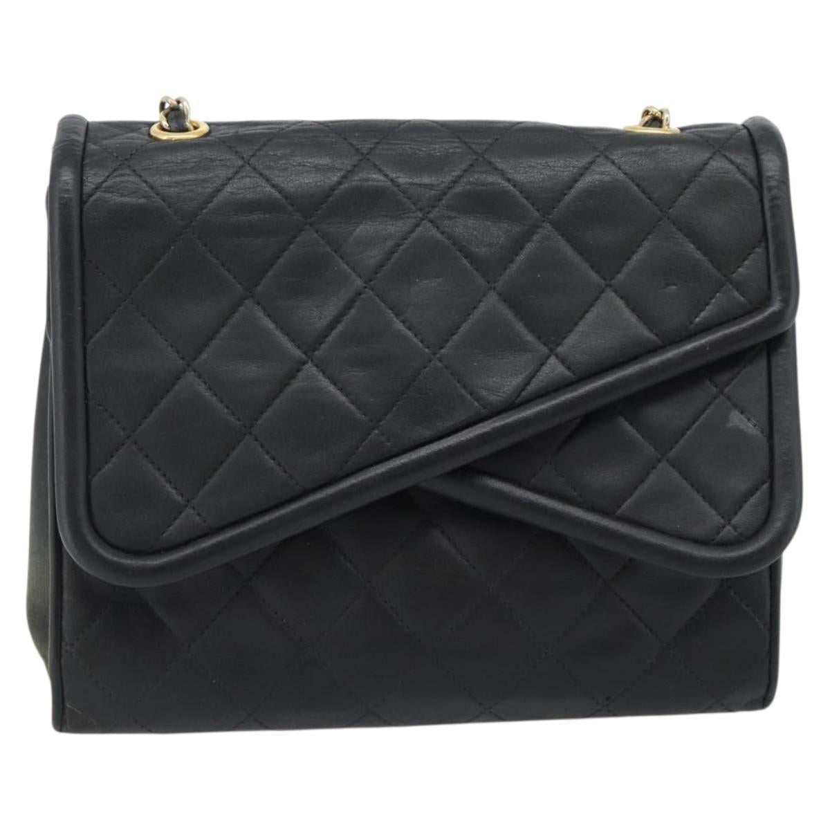 CHANEL Chain Shoulder Bag Leather Black Gold CC Auth 133043