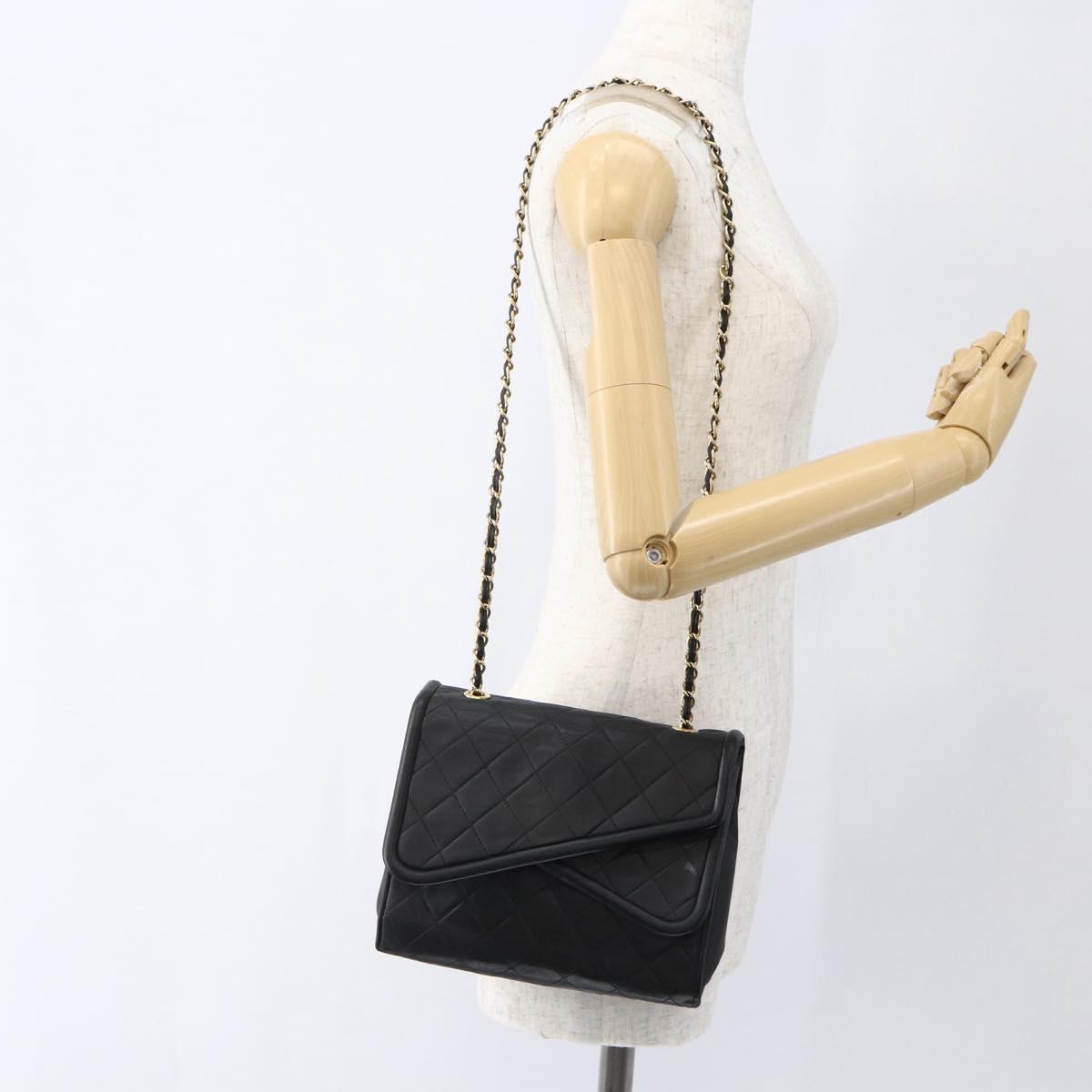 CHANEL Chain Shoulder Bag Leather Black Gold CC Auth 133043