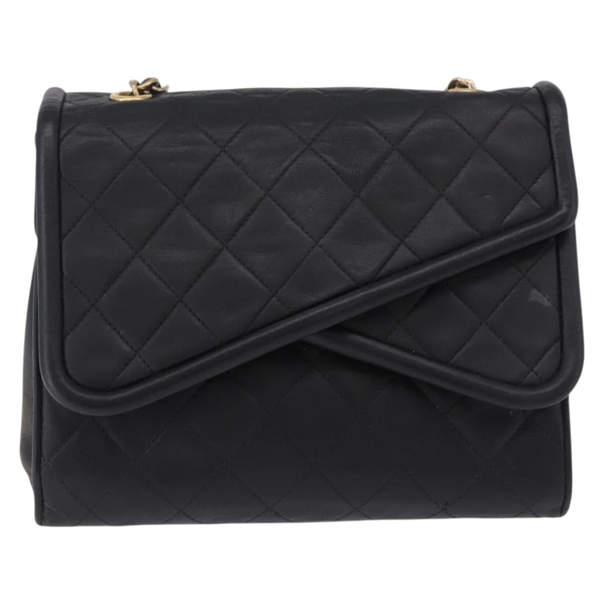 CHANEL Chain Shoulder Bag Leather Black Gold CC Auth 133043