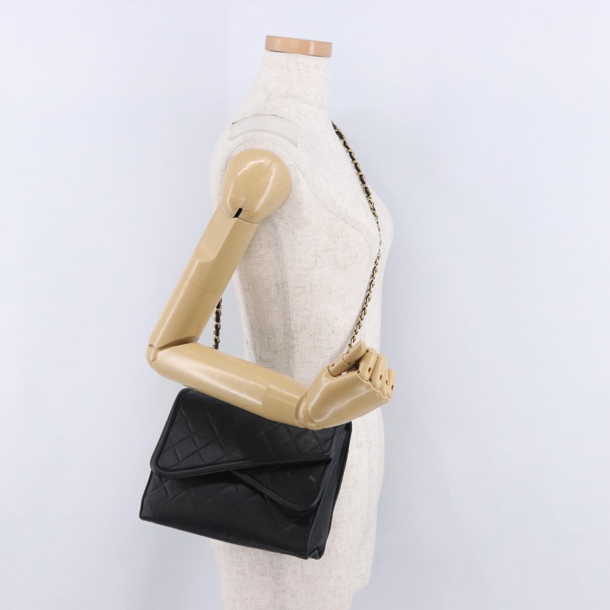 CHANEL Chain Shoulder Bag Leather Black Gold CC Auth 133043