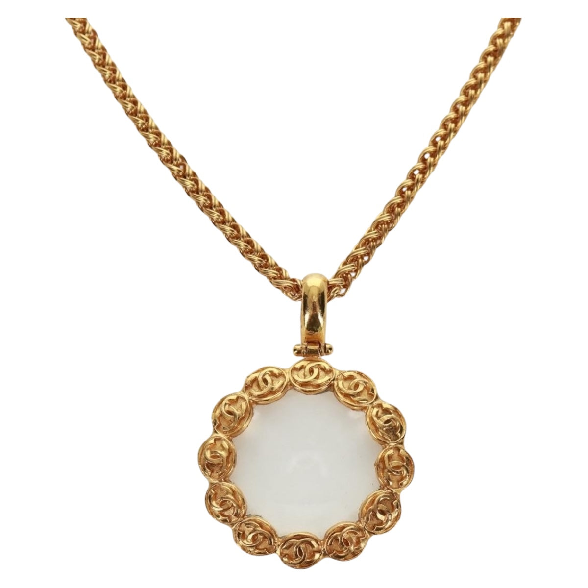 CHANEL Loupe Necklace metal Gold CC Auth 133226V