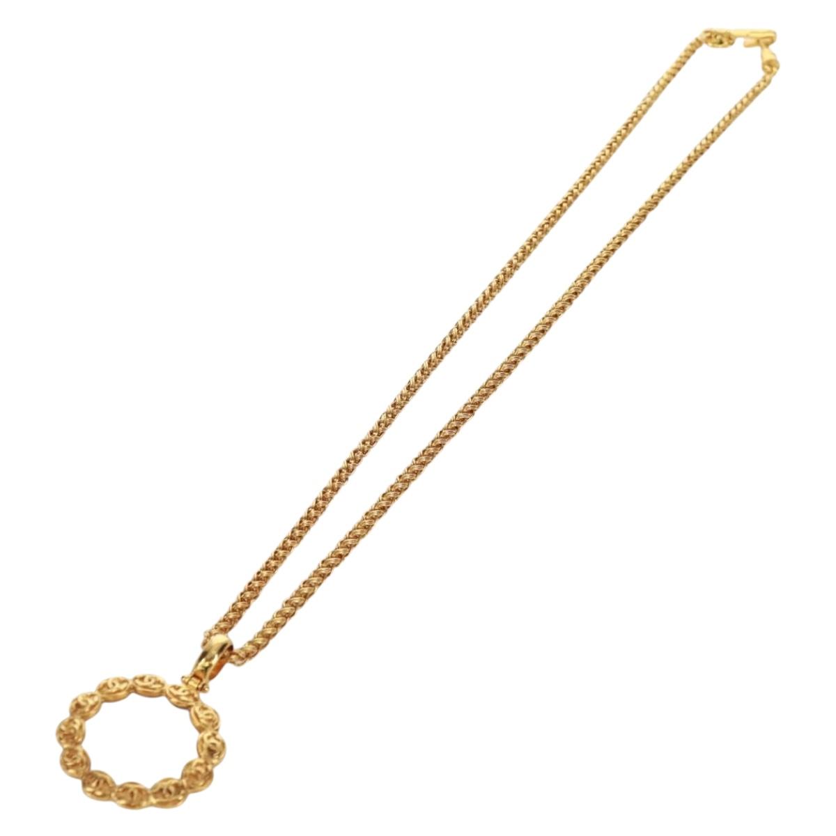 CHANEL Loupe Necklace metal Gold CC Auth 133226V