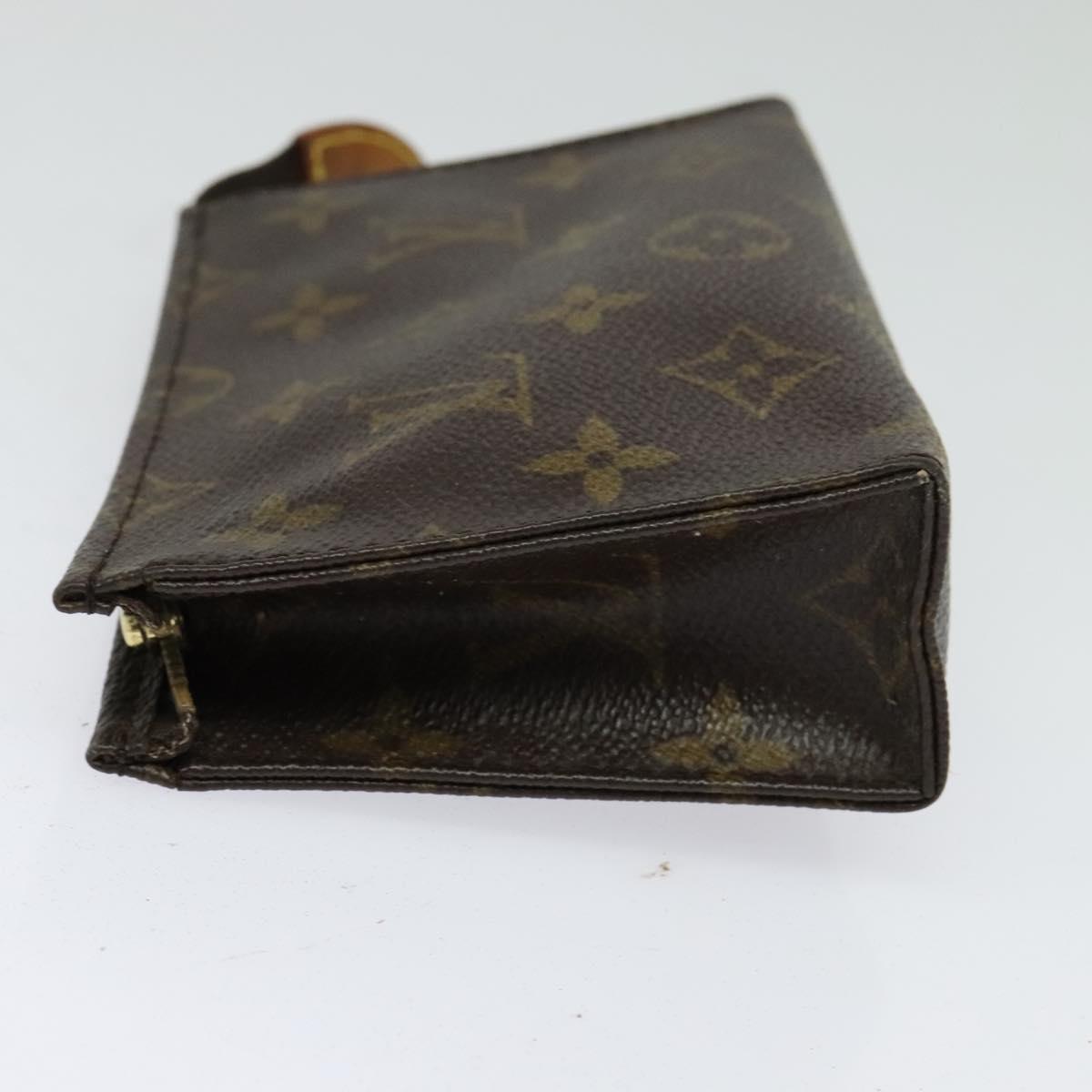 LOUIS VUITTON Monogram Posh Toilette 15 Pouch M47546 LV Auth 133665
