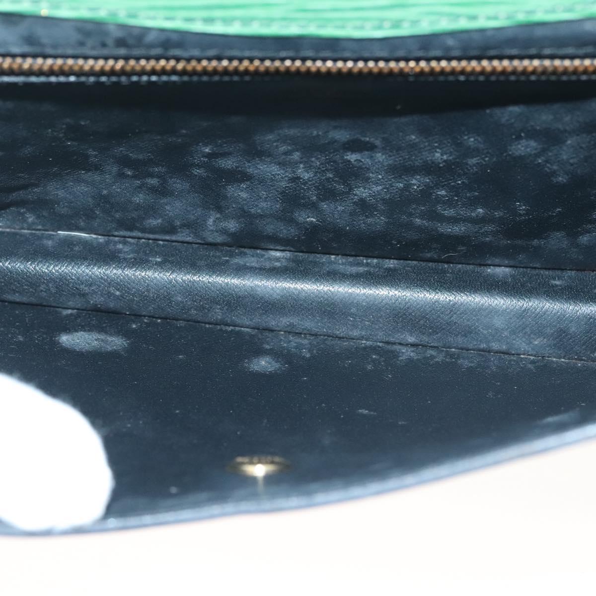 LOUIS VUITTON Epi Montaigne 23 Clutch Bag Green M52664 LV Auth 133690