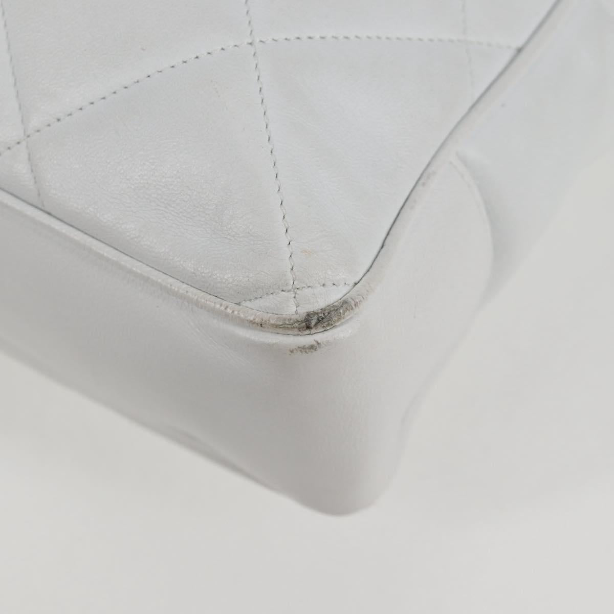 CHANEL Matelasse Chain Shoulder Bag Lamb Skin White CC Auth 134221