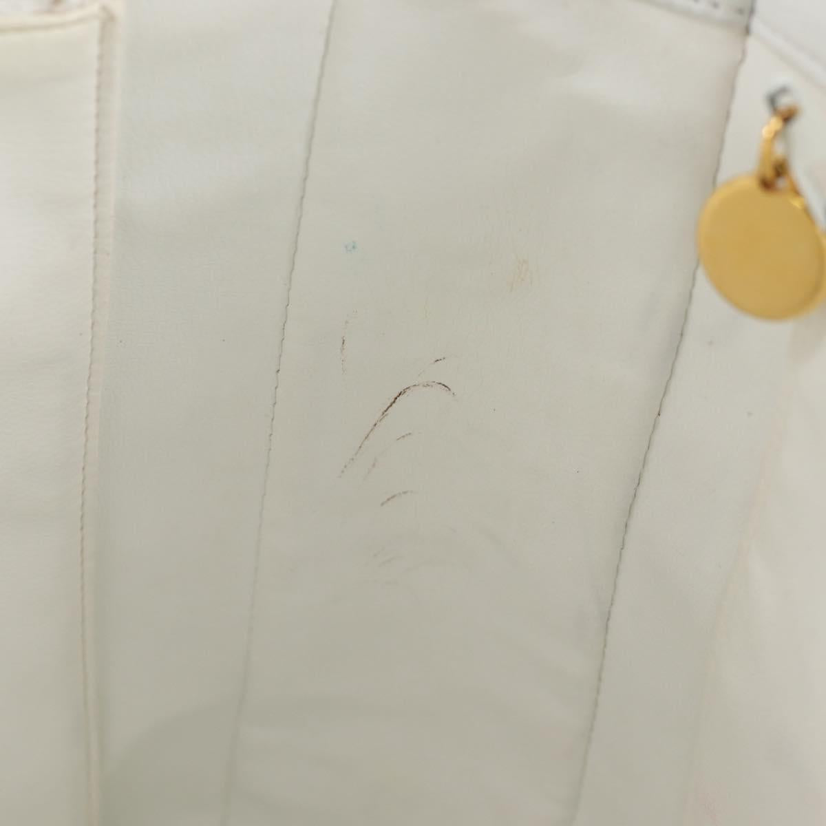 CHANEL Matelasse Chain Shoulder Bag Lamb Skin White CC Auth 134221