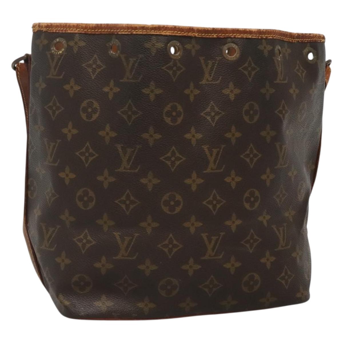 LOUIS VUITTON Monogram Petit Noe Shoulder Bag M42226 LV Auth 134628