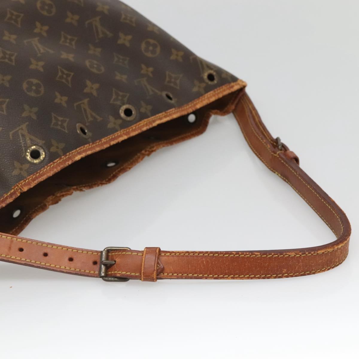 LOUIS VUITTON Monogram Petit Noe Shoulder Bag M42226 LV Auth 134628