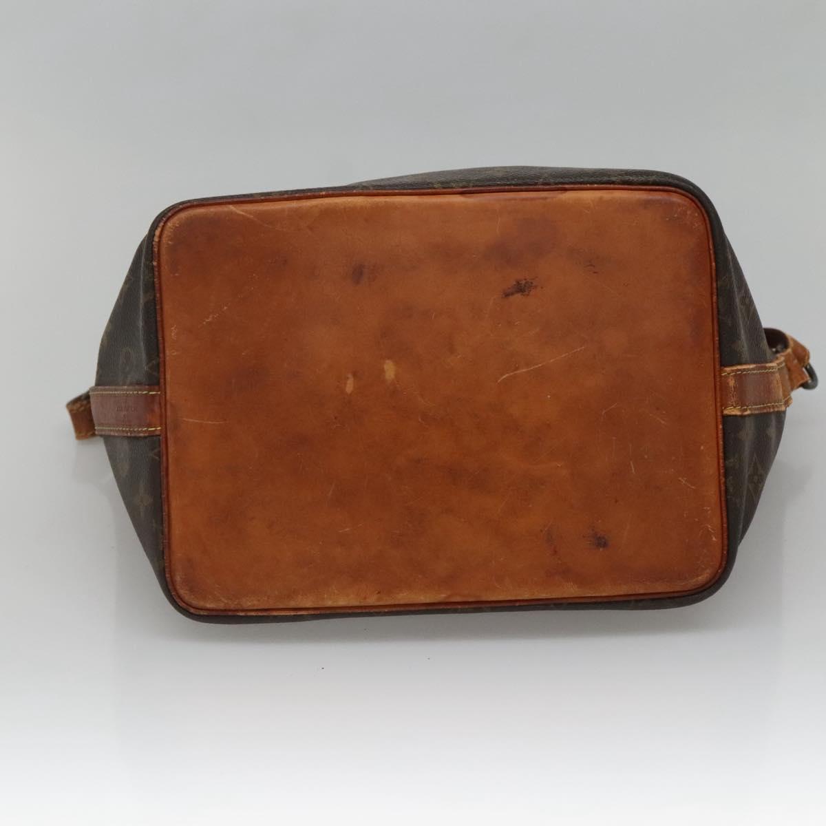 LOUIS VUITTON Monogram Petit Noe Shoulder Bag M42226 LV Auth 134628