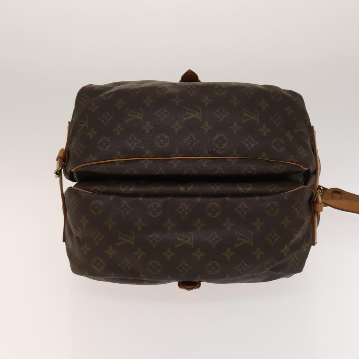 LOUIS VUITTON Monogram Saumur 35 Shoulder Bag M42254 LV Auth 134974