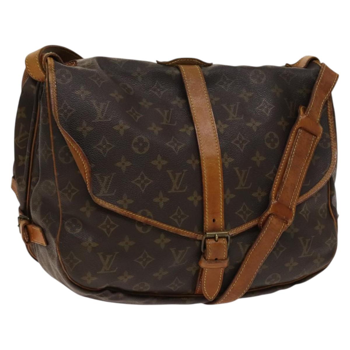 LOUIS VUITTON Monogram Saumur 35 Shoulder Bag M42254 LV Auth 135031