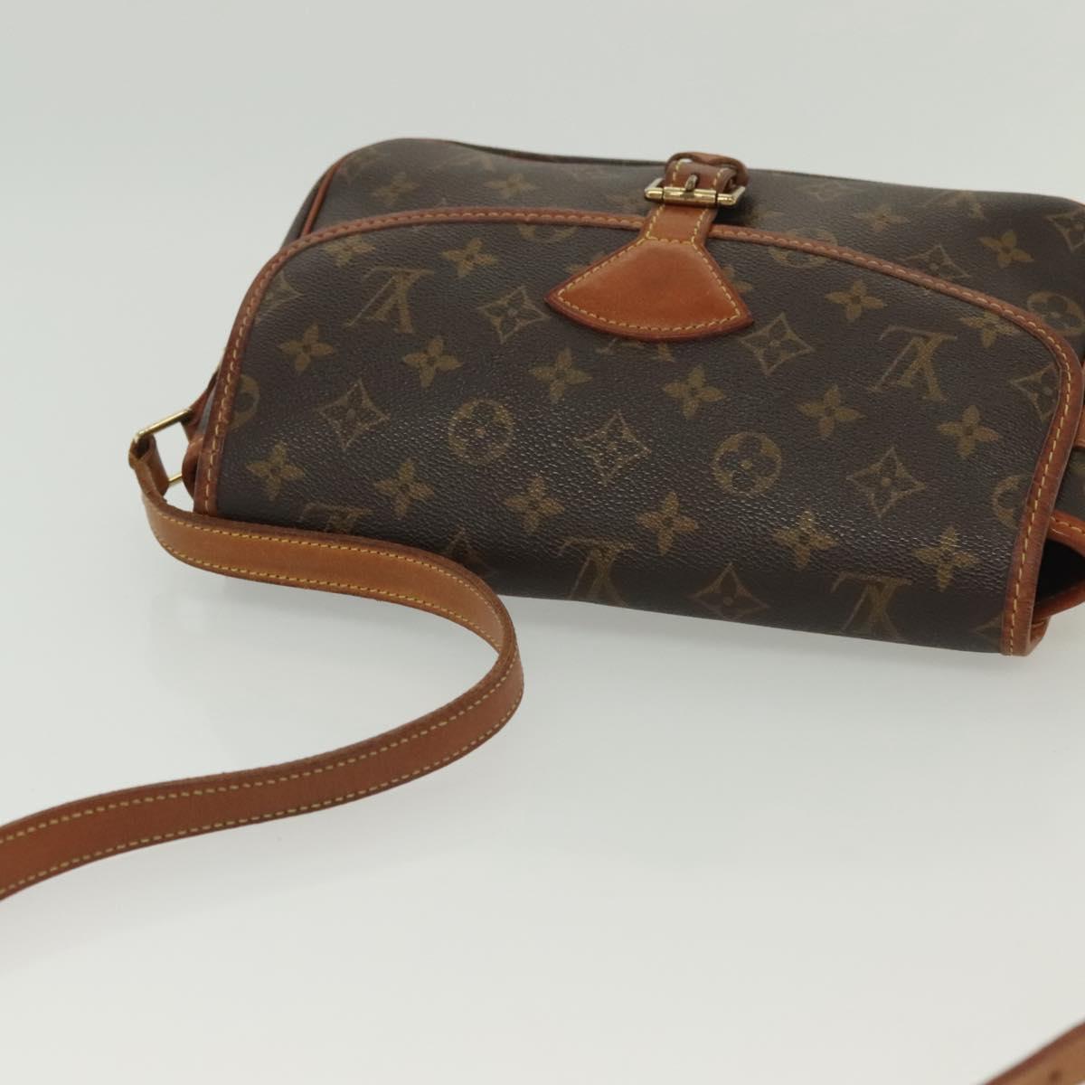 LOUIS VUITTON Monogram Sologne Shoulder Bag M42250 LV Auth 135103