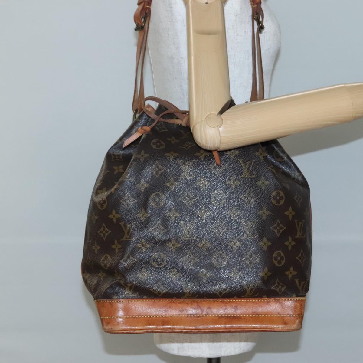 LOUIS VUITTON Monogram Noe Shoulder Bag M42224 LV Auth 135124