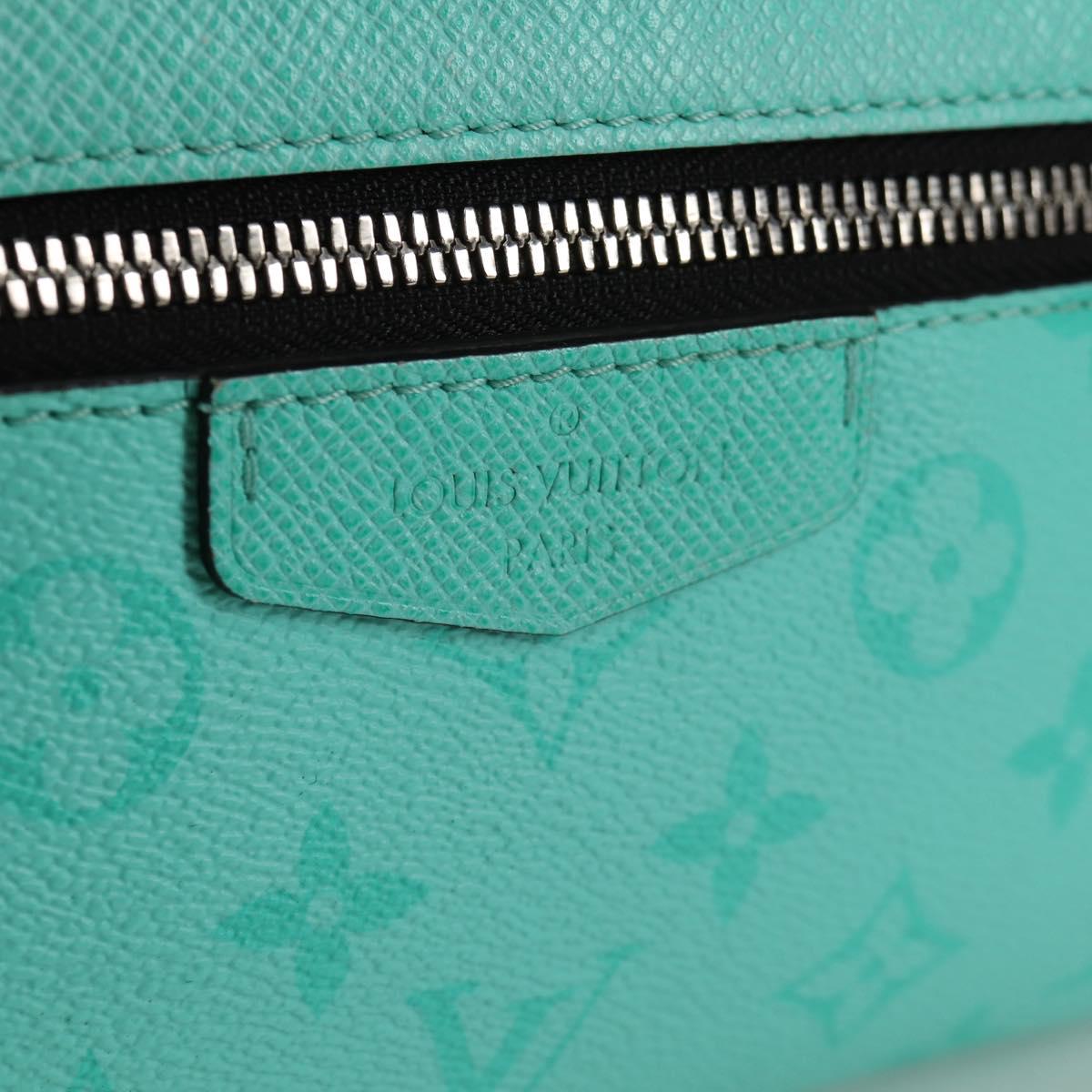 LOUIS VUITTON Taiga Lama Monogram Outdoor Messenger PM Bag M30241 LV Auth 135269