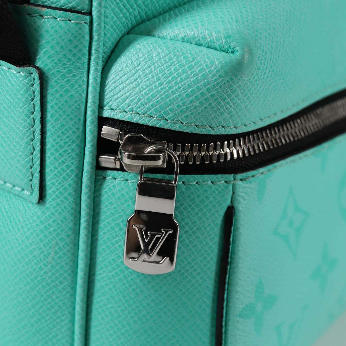 LOUIS VUITTON Taiga Lama Monogram Outdoor Messenger PM Bag M30241 LV Auth 135269