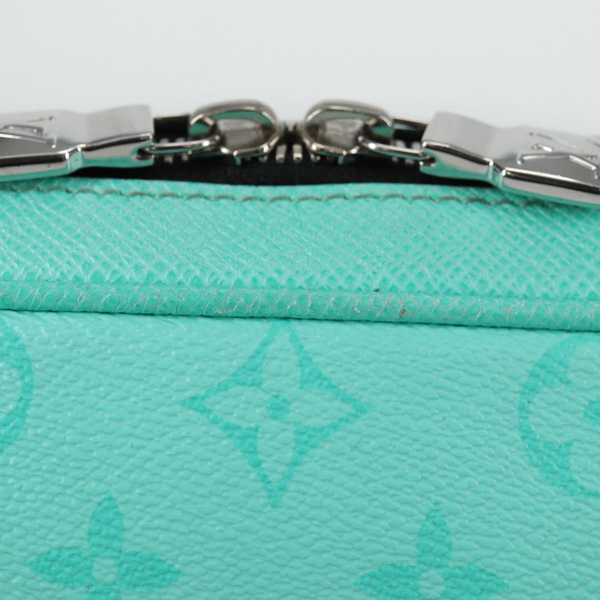 LOUIS VUITTON Taiga Lama Monogram Outdoor Messenger PM Bag M30241 LV Auth 135269