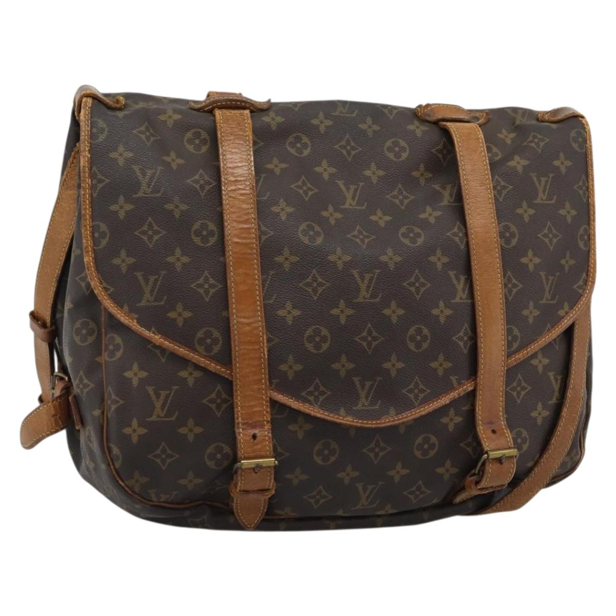 LOUIS VUITTON Monogram Saumur 43 Shoulder Bag M42252 LV Auth 135367