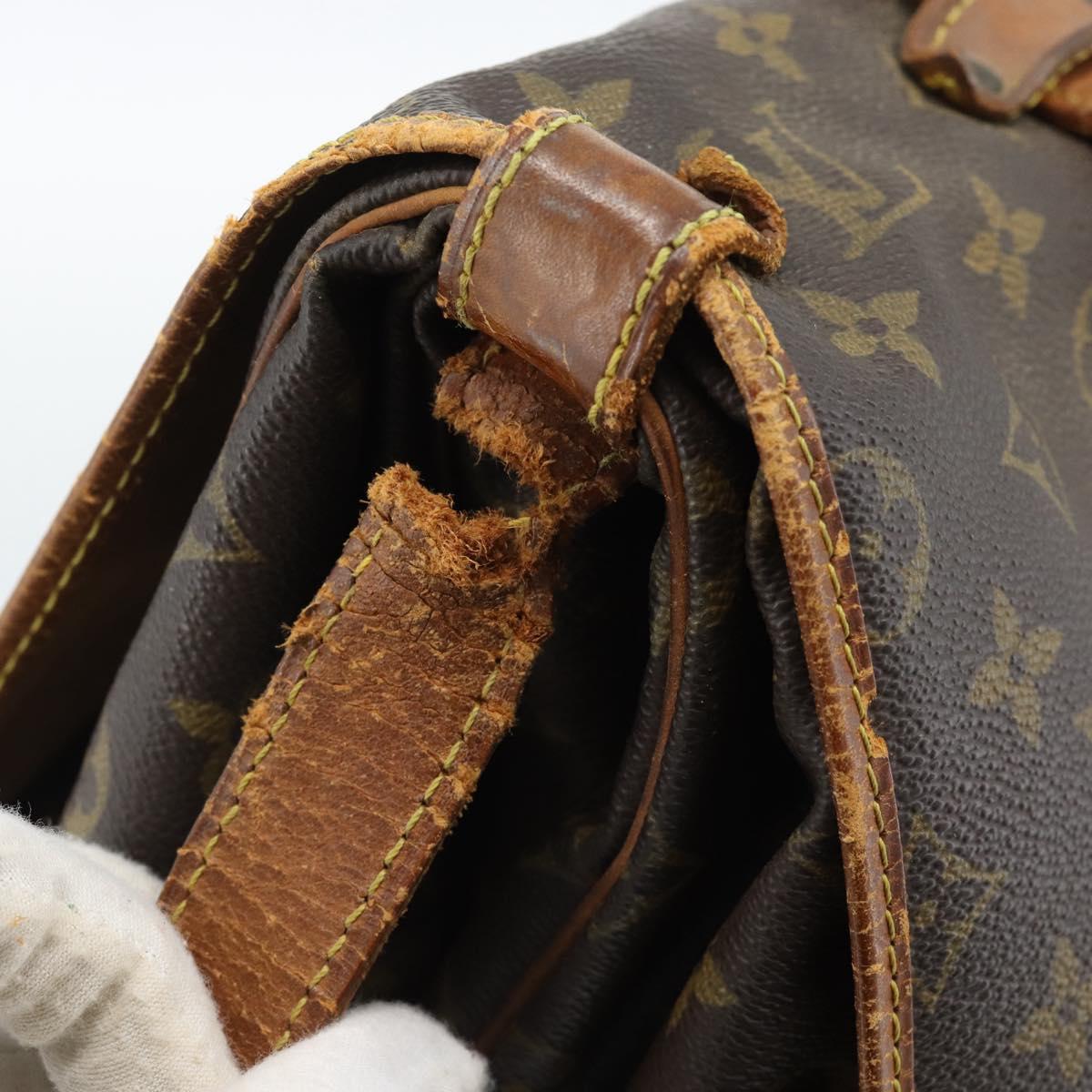 LOUIS VUITTON Monogram Saumur 43 Shoulder Bag M42252 LV Auth 135367