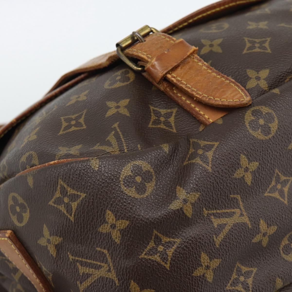 LOUIS VUITTON Monogram Saumur 43 Shoulder Bag M42252 LV Auth 135367