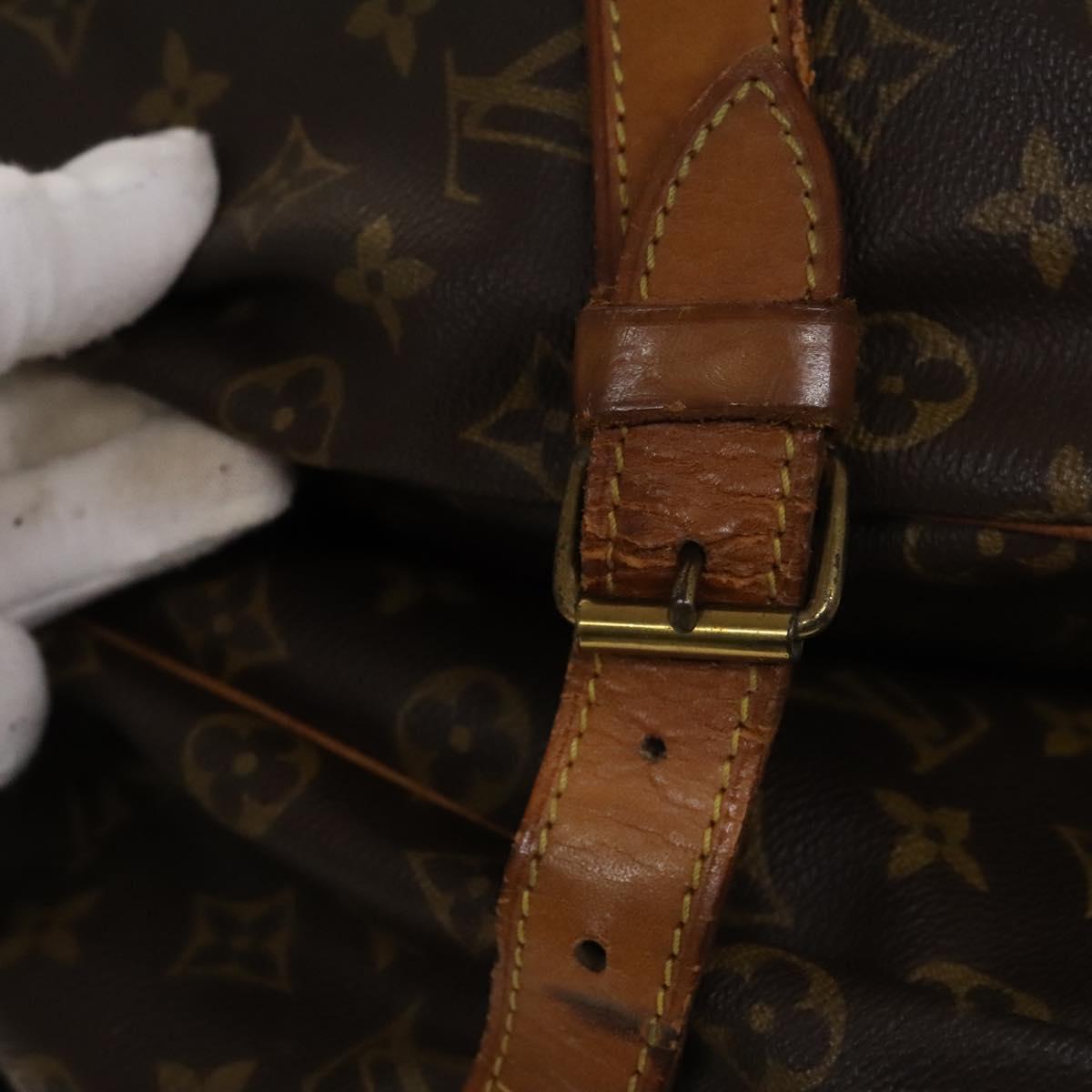 LOUIS VUITTON Monogram Saumur 43 Shoulder Bag M42252 LV Auth 135367