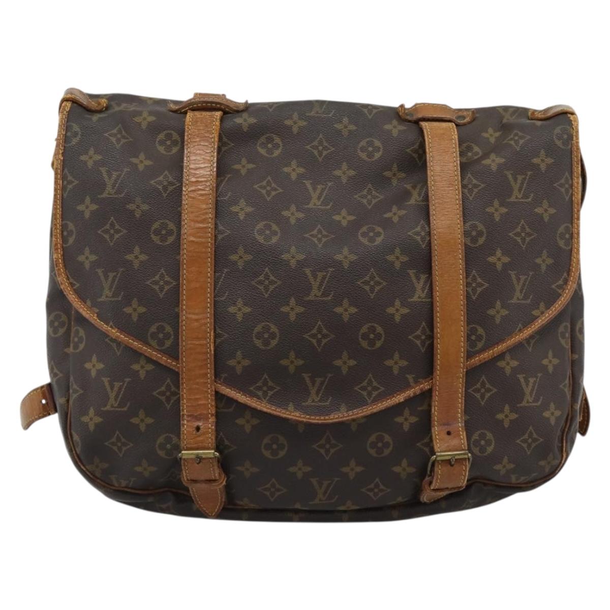 LOUIS VUITTON Monogram Saumur 43 Shoulder Bag M42252 LV Auth 135367