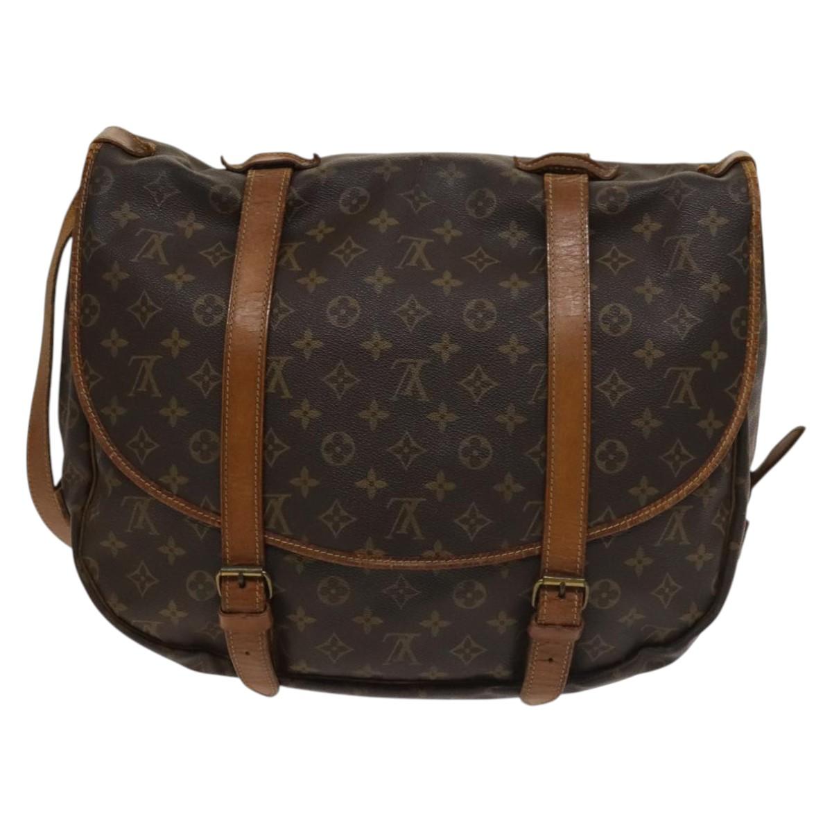 LOUIS VUITTON Monogram Saumur 43 Shoulder Bag M42252 LV Auth 135367