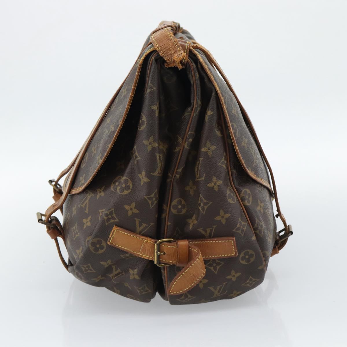 LOUIS VUITTON Monogram Saumur 43 Shoulder Bag M42252 LV Auth 135367