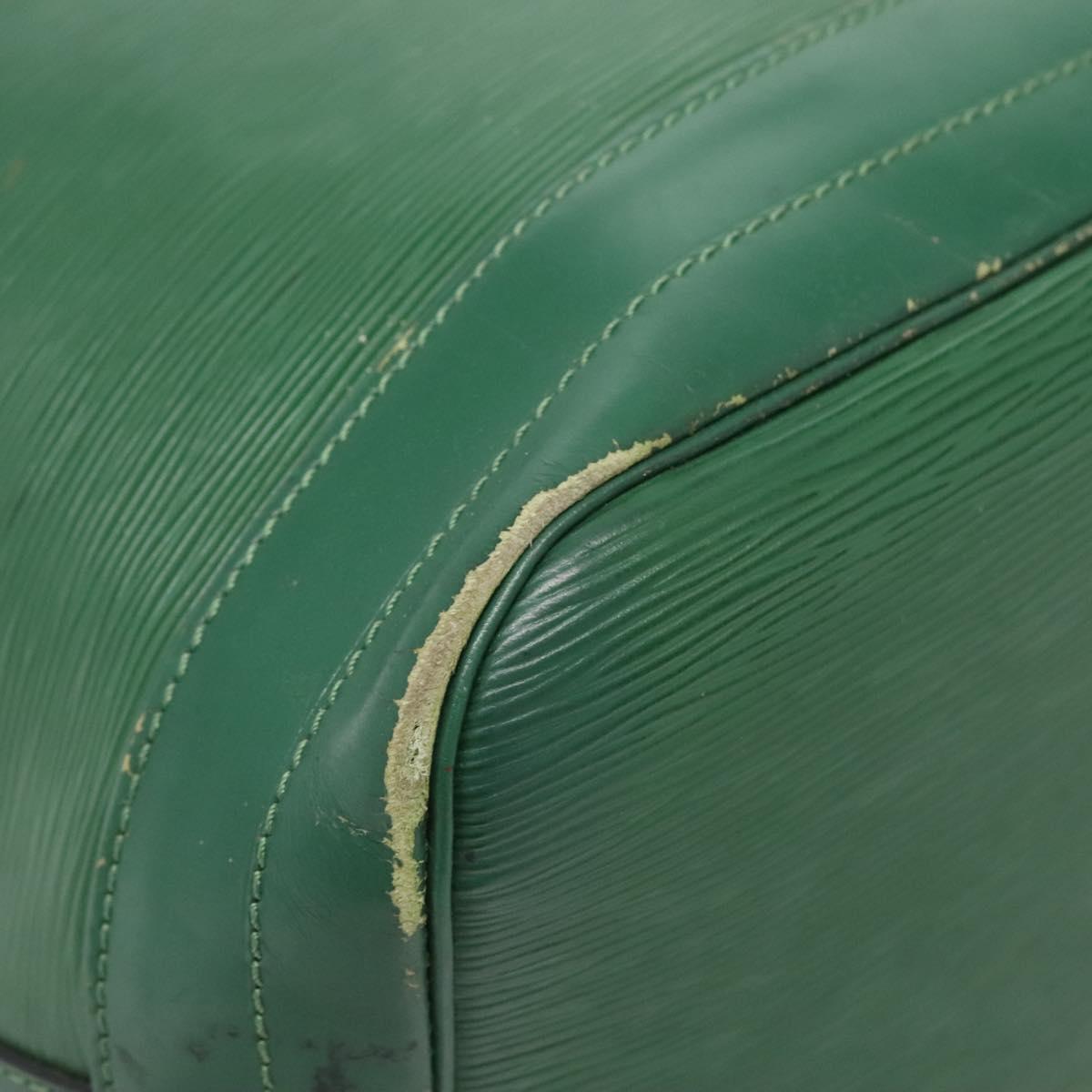 LOUIS VUITTON Epi Noe Shoulder Bag Green M44004 LV Auth 135420