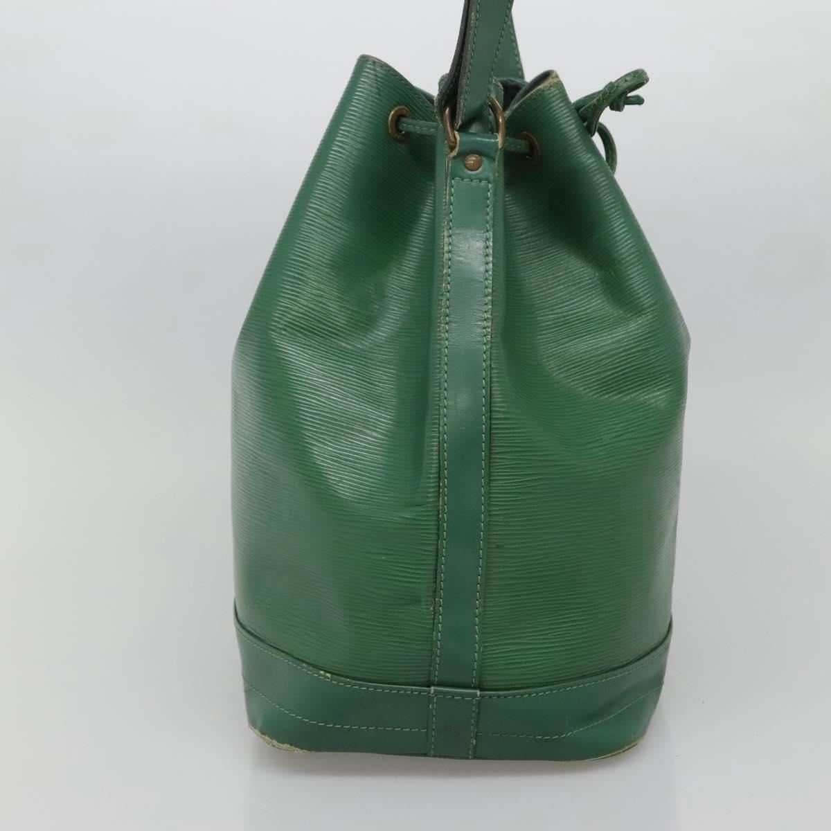 LOUIS VUITTON Epi Noe Shoulder Bag Green M44004 LV Auth 135420