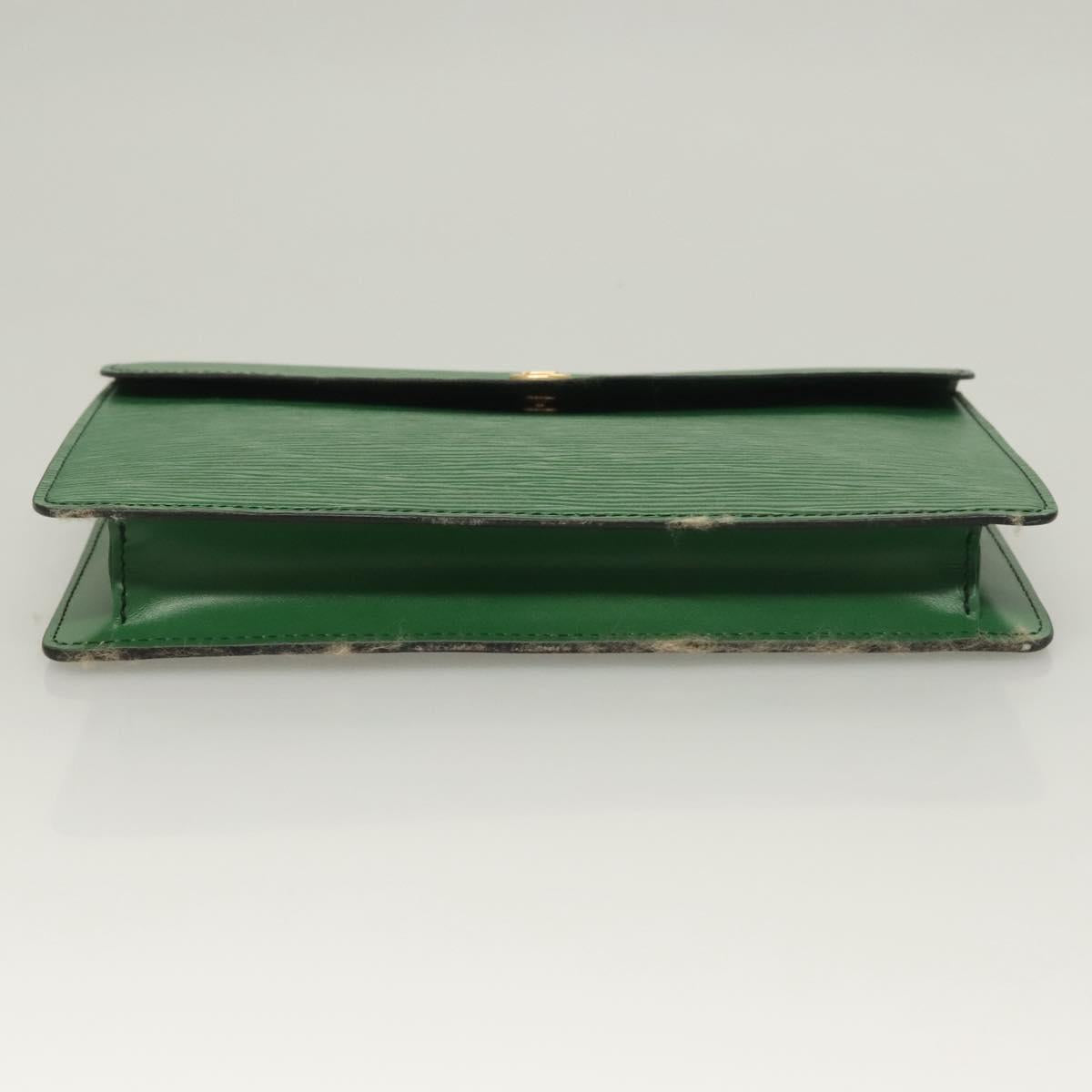 LOUIS VUITTON Epi Montaigne 23 Clutch Bag Green M52664 LV Auth 135445