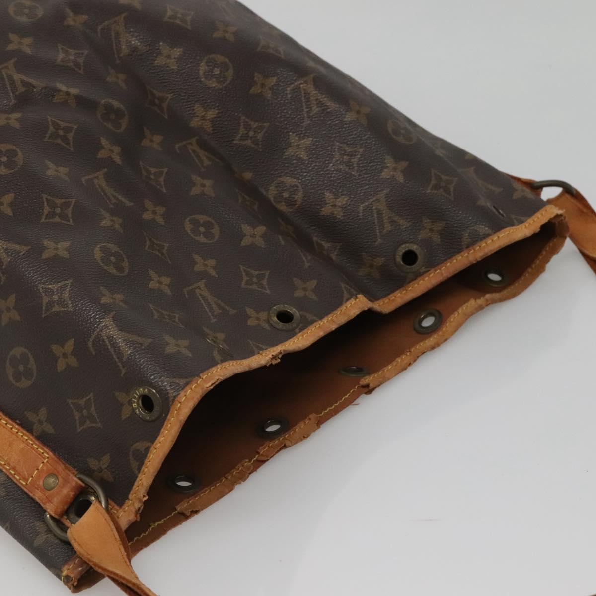 LOUIS VUITTON Monogram Noe Shoulder Bag M42224 LV Auth 135461