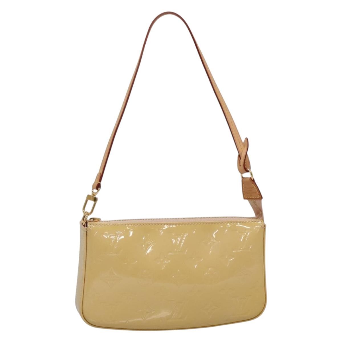 LOUIS VUITTON Vernis Pochette Accessoires Rose Angelique M90072 LV Auth 135464