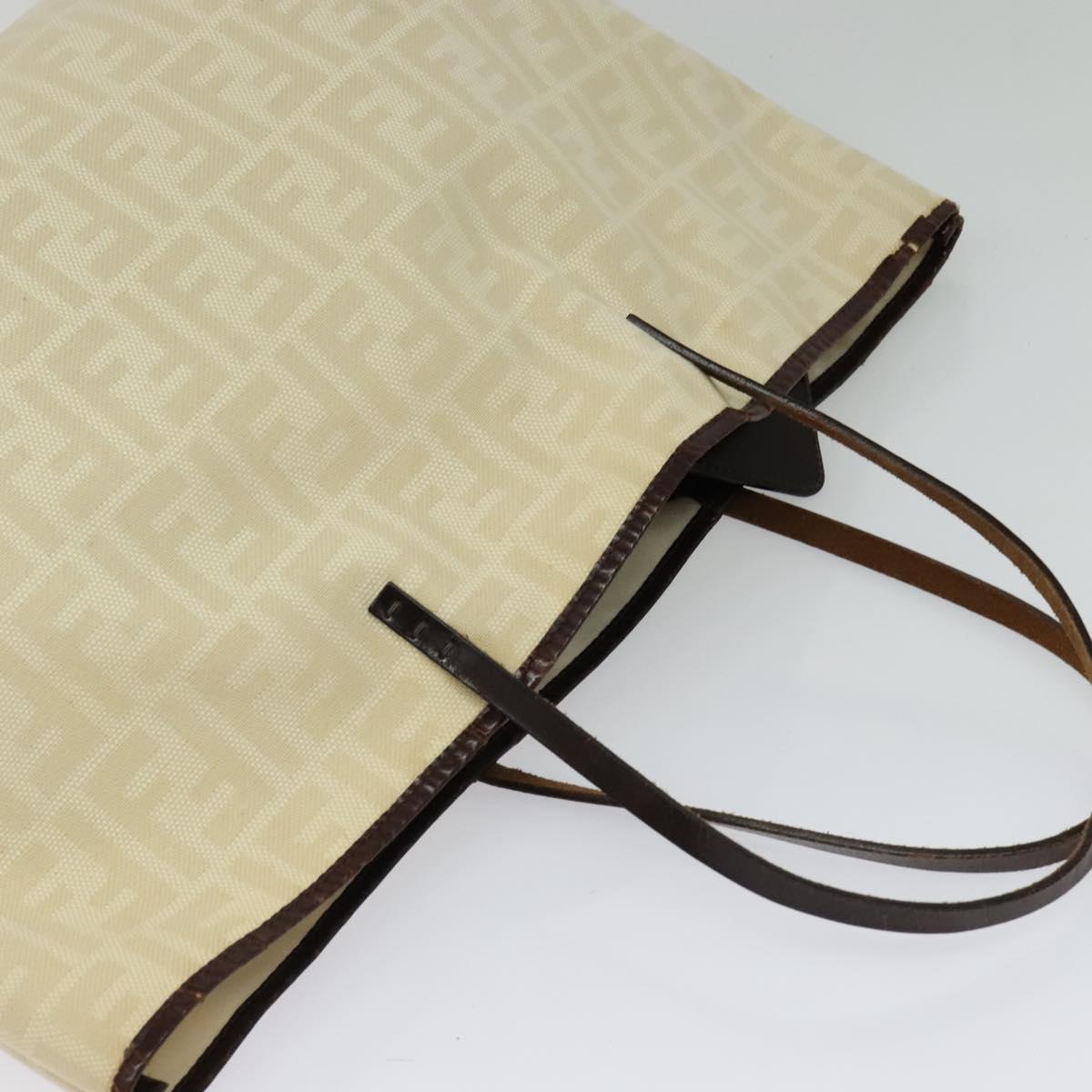 FENDI Zucca Canvas Tote Bag Beige Auth 135628