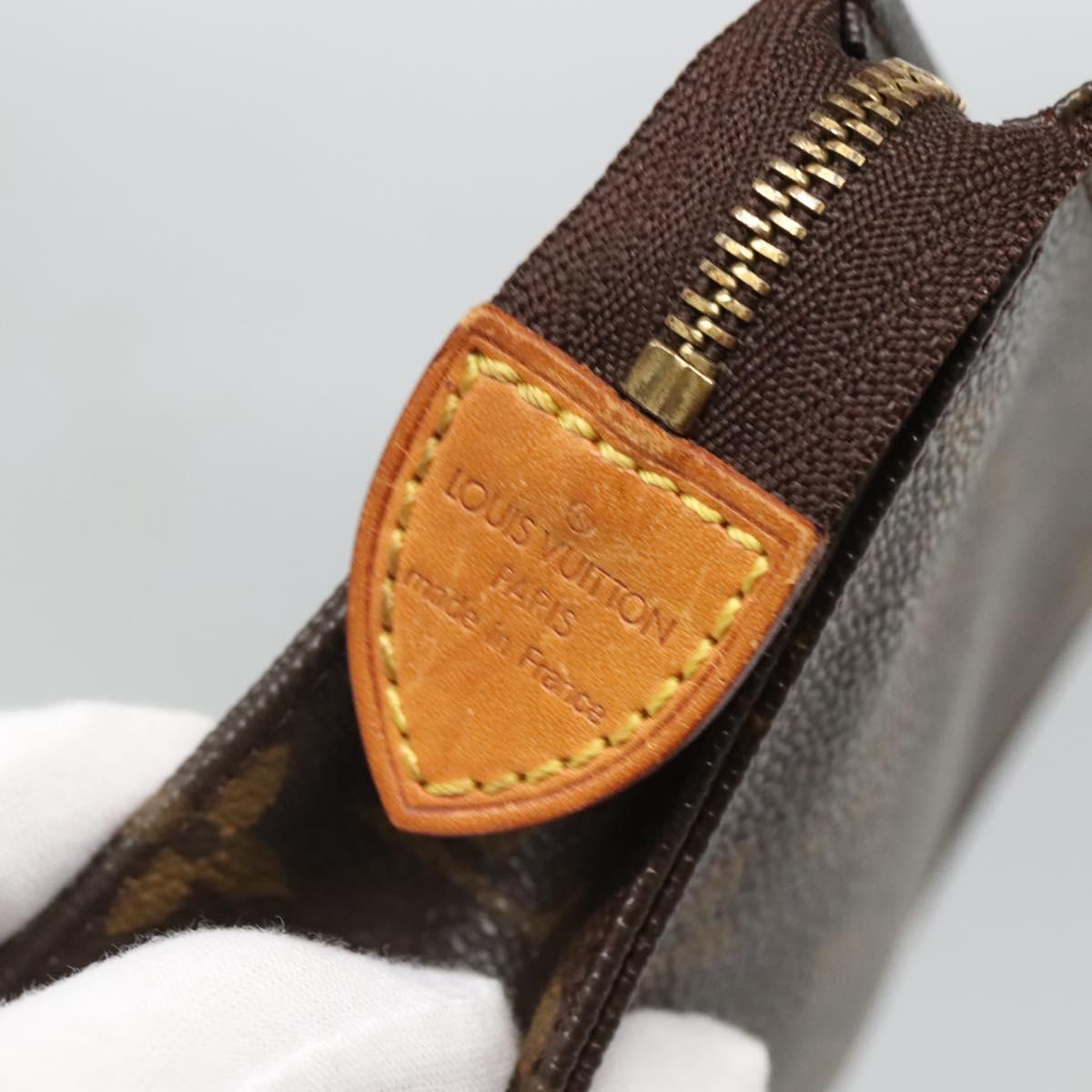 LOUIS VUITTON Monogram Poche Toilette 15 Pouch M47546 LV Auth 135744