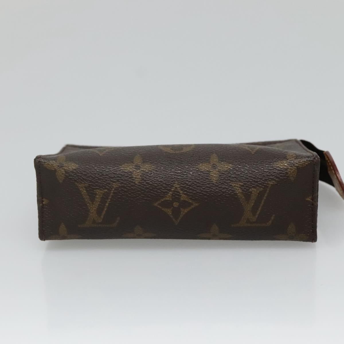 LOUIS VUITTON Monogram Poche Toilette 15 Pouch M47546 LV Auth 135744