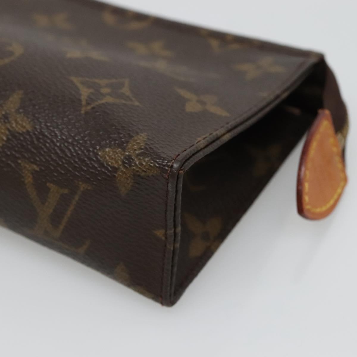 LOUIS VUITTON Monogram Poche Toilette 15 Pouch M47546 LV Auth 135744