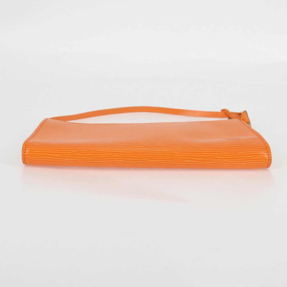 LOUIS VUITTON Epi Pochette Accessoires Pouch Orange Mandarin M5294H Auth 135912V
