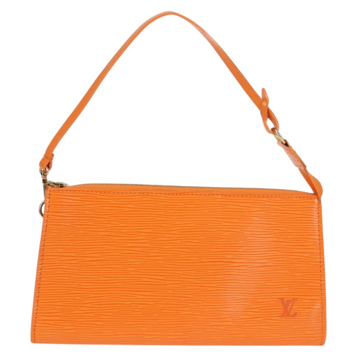 LOUIS VUITTON Epi Pochette Accessoires Pouch Orange Mandarin M5294H Auth 135912V