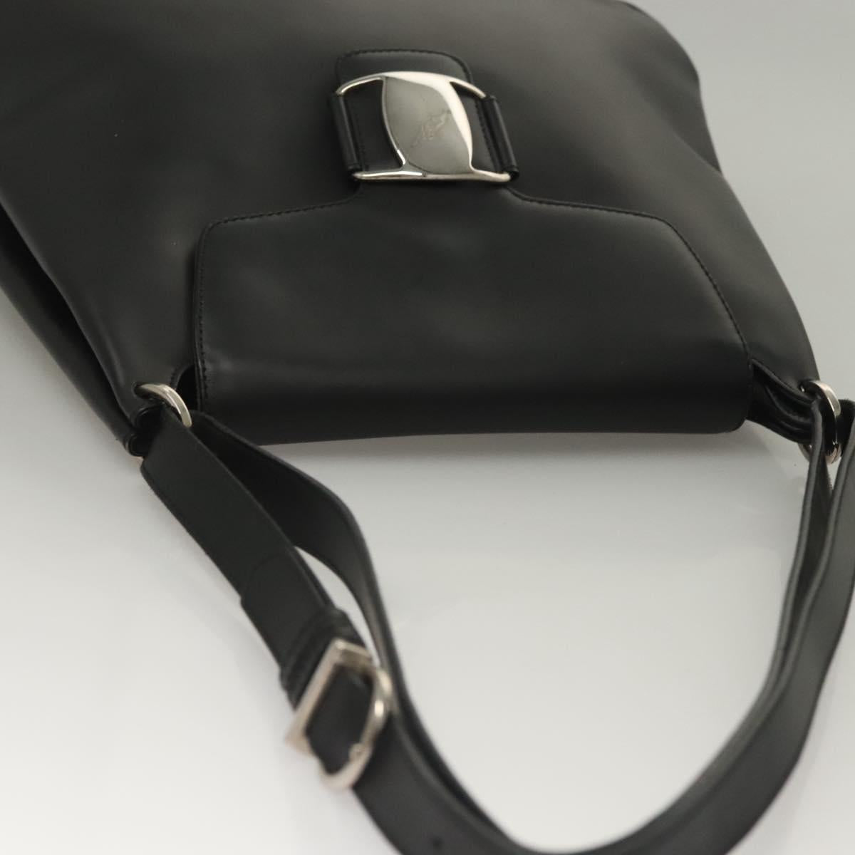 Salvatore Ferragamo Vala Shoulder Bag Enamel Black Gold Auth 135986