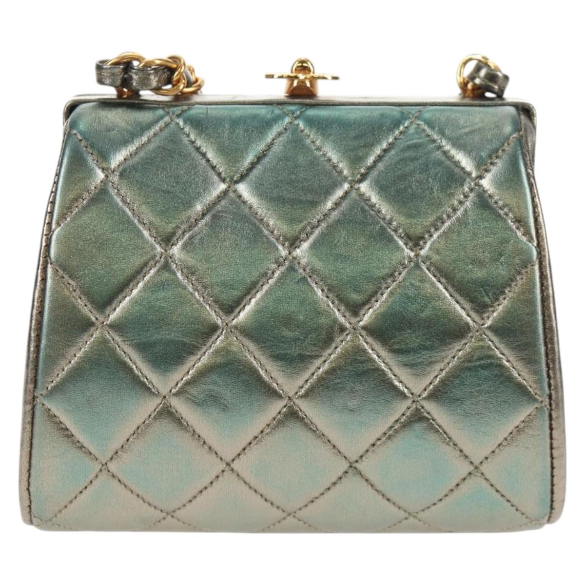 CHANEL Matelasse Chain Shoulder Bag Leather Green CC Auth 136053V