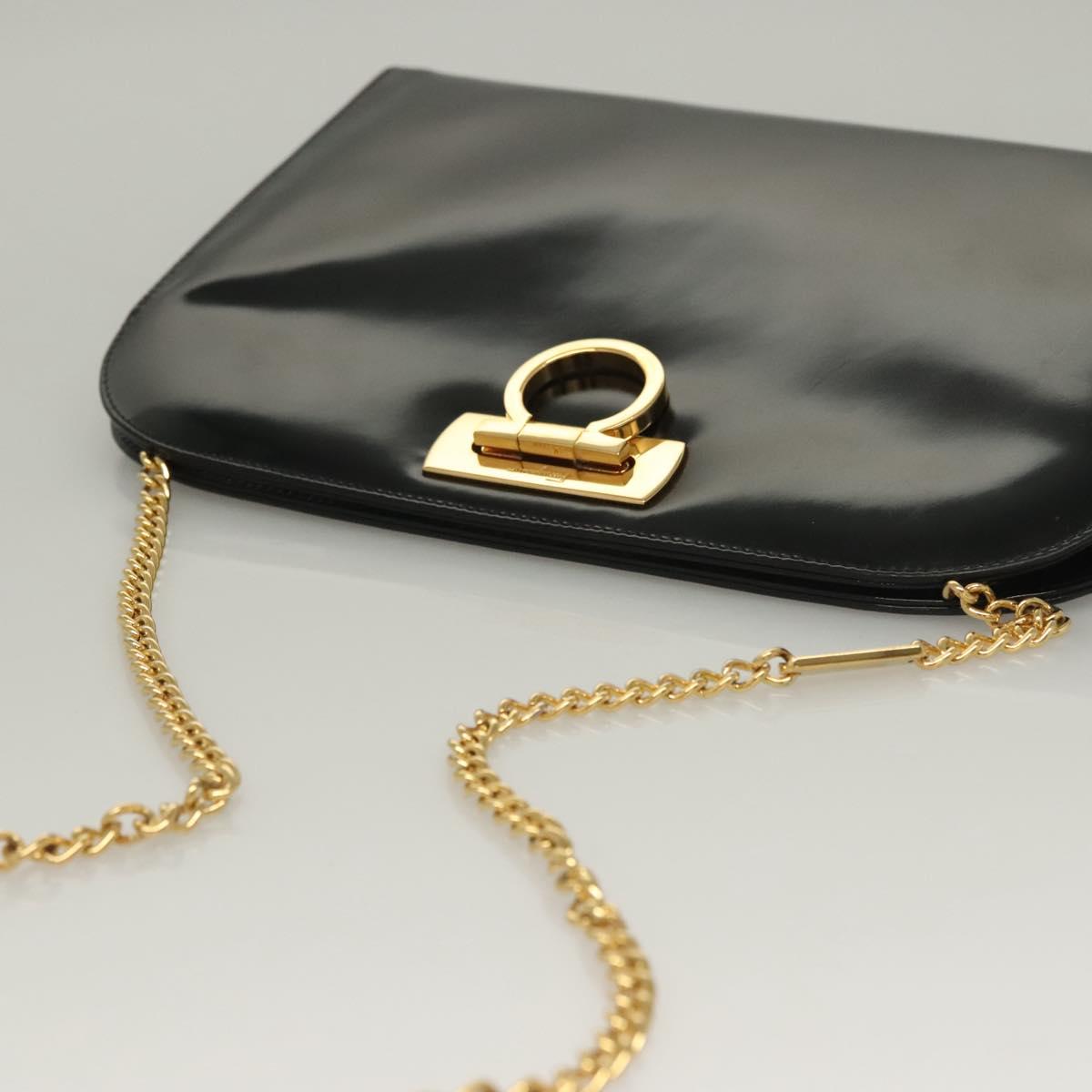 Salvatore Ferragamo Chain Gancini Bag Patent leather Black Gold Auth 136191