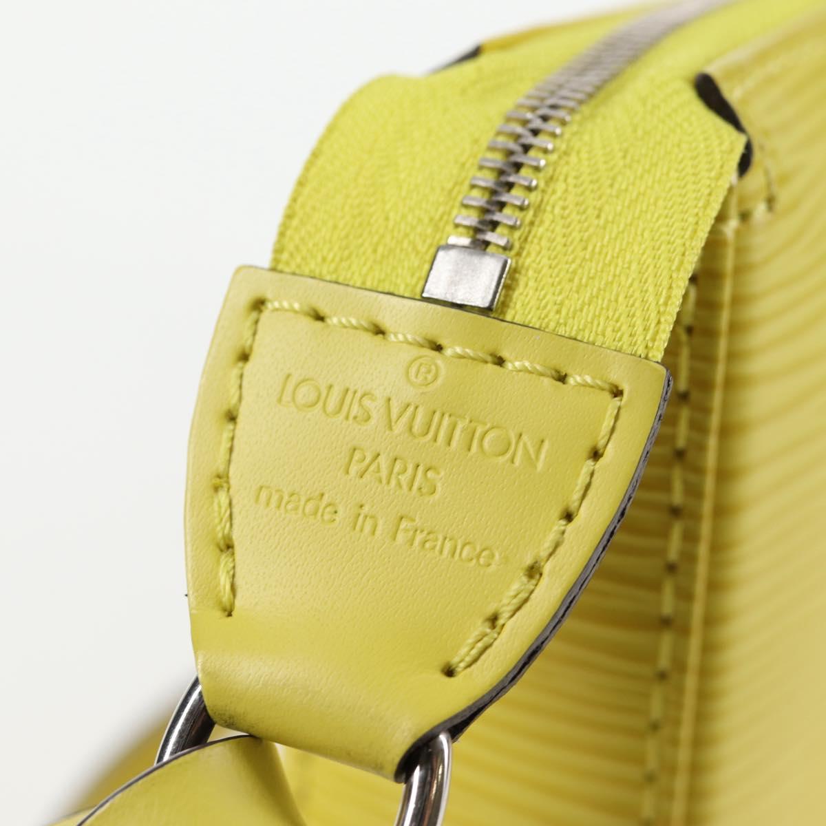 LOUIS VUITTON Epi Pochette Accessoires Pouch Pistachian M40975 LV Auth 136232V