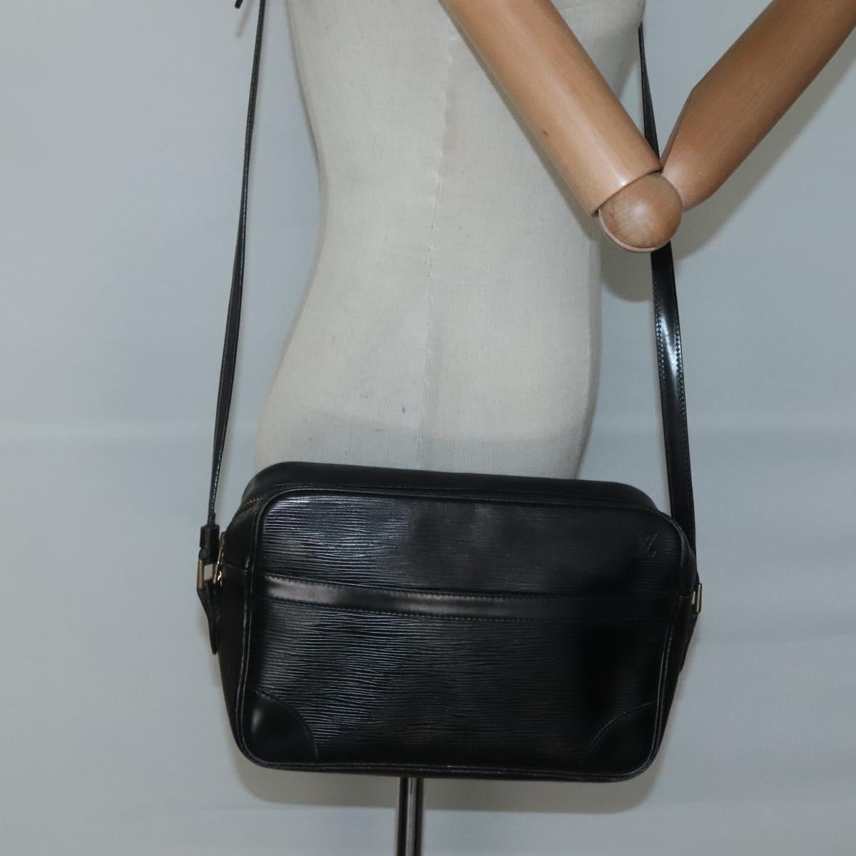 LOUIS VUITTON Epi Trocadero 27 Shoulder Bag Black M52312 LV Auth 136635