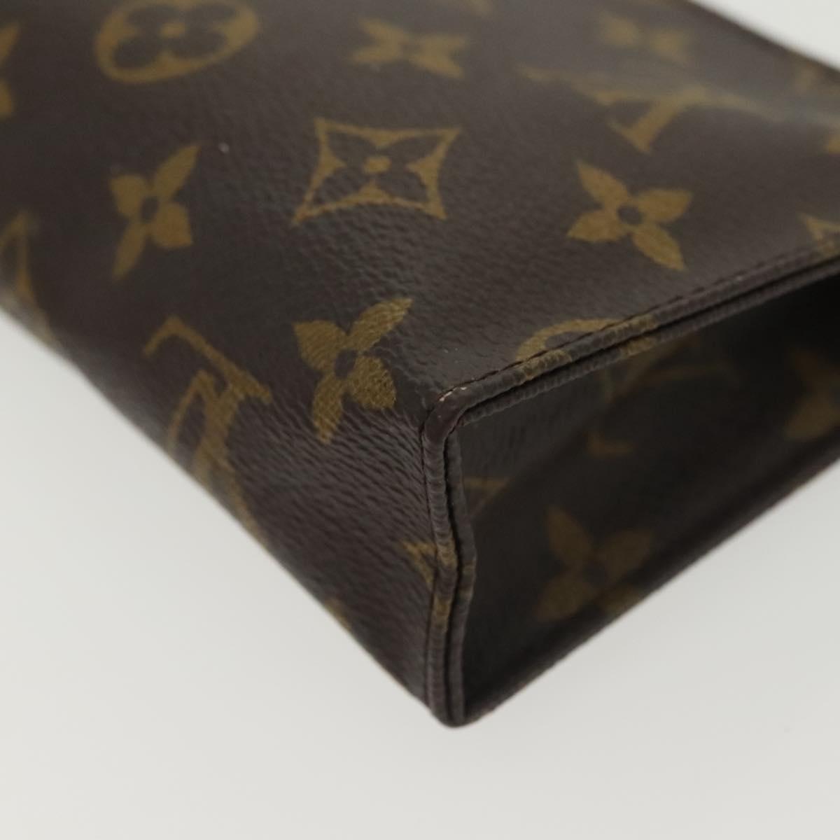 LOUIS VUITTON Monogram Poche Toilette 15 Pouch M47546 LV Auth 136698