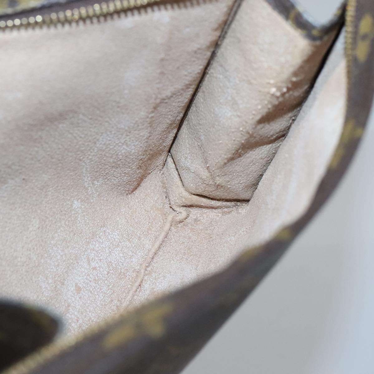 LOUIS VUITTON Monogram Poche Toilette 19 Pouch M47544 LV Auth 136701