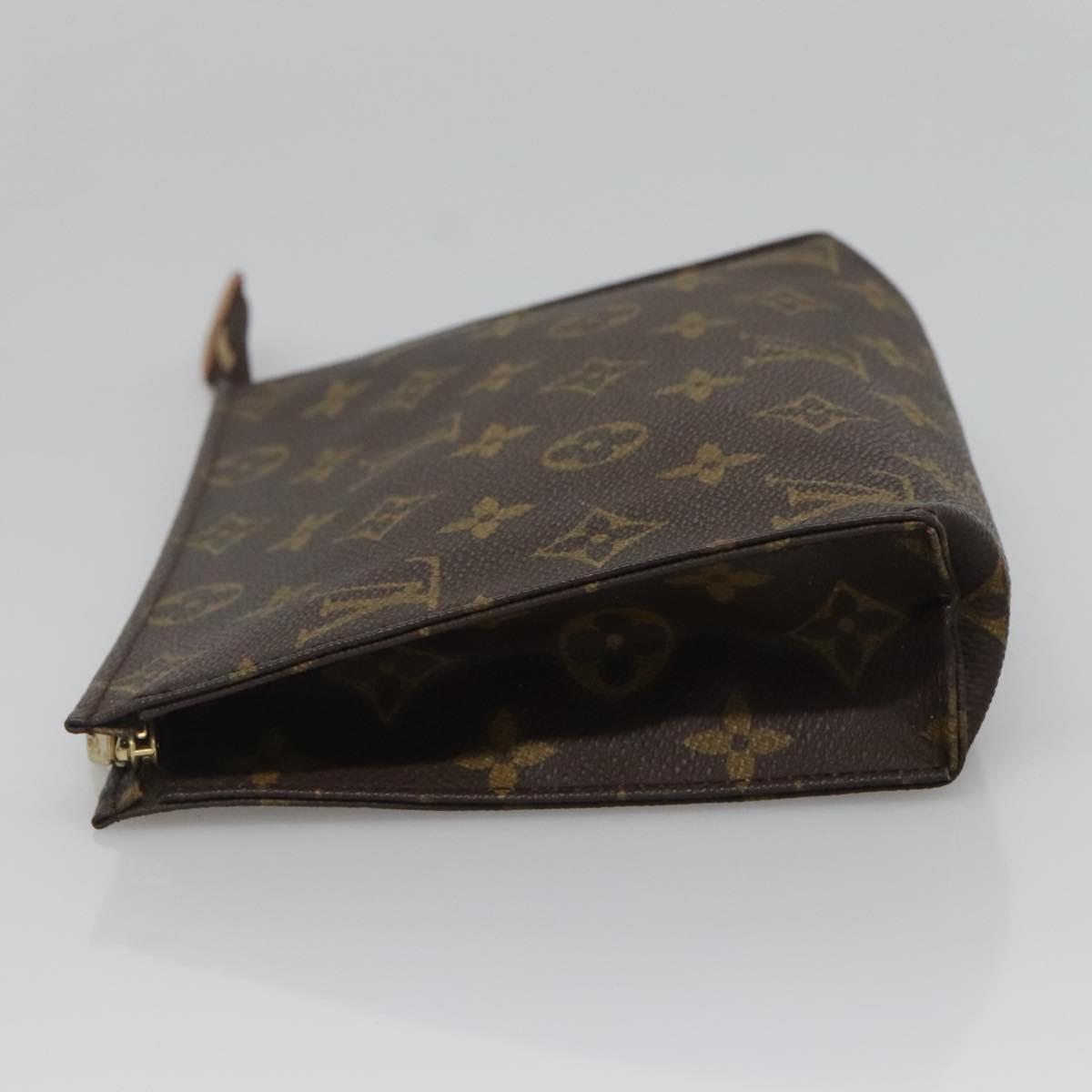 LOUIS VUITTON Monogram Poche Toilette 19 Pouch M47544 LV Auth 136701